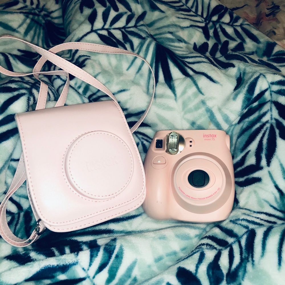 INSTAX CAMERA!!🖤🖤